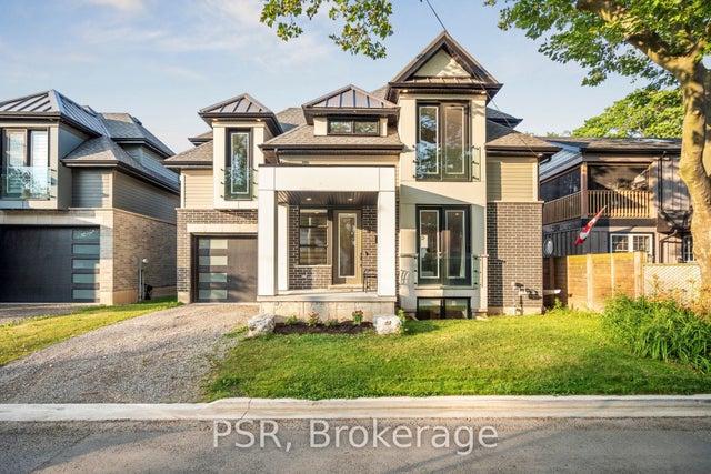 8 Paxton Avenue, St. Catharines