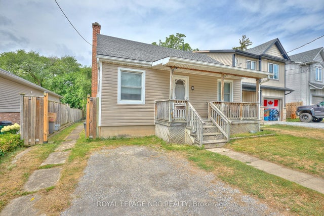 8 Woodburn Avenue, St. Catharines
