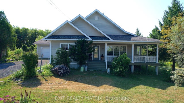 20306 Lochiel Street W, North Glengarry