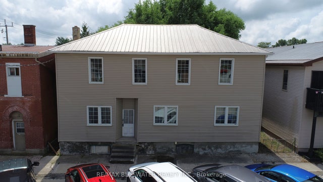 11 Mill Avenue, Bluewater