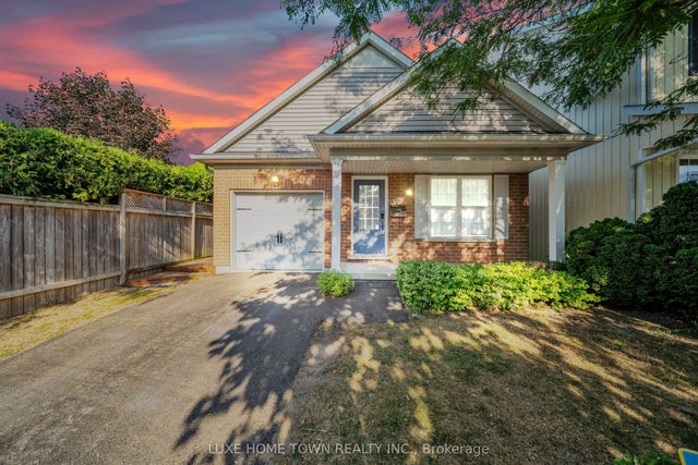 2 Chicory Crescent, St. Catharines