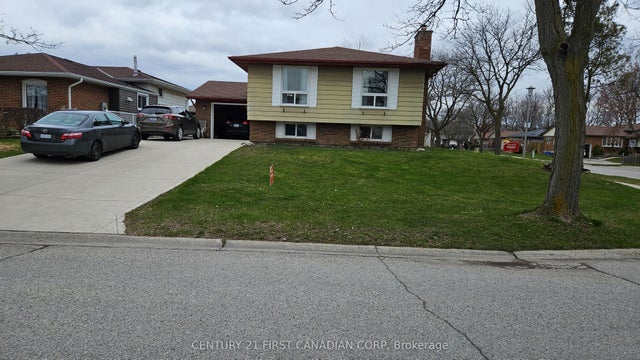 45 Locust Crescent, London South