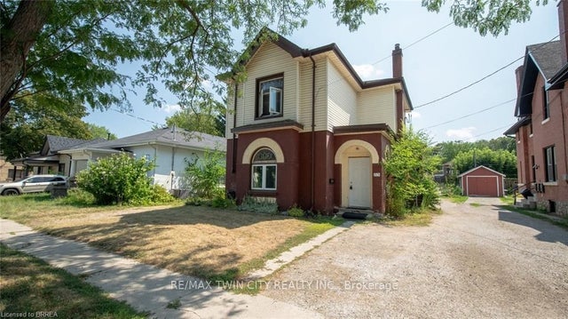 215 Nelson Street, Brantford