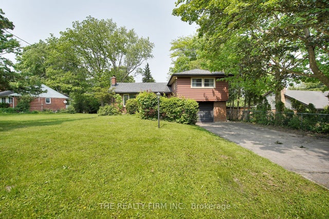 95 Edgar Drive, London North