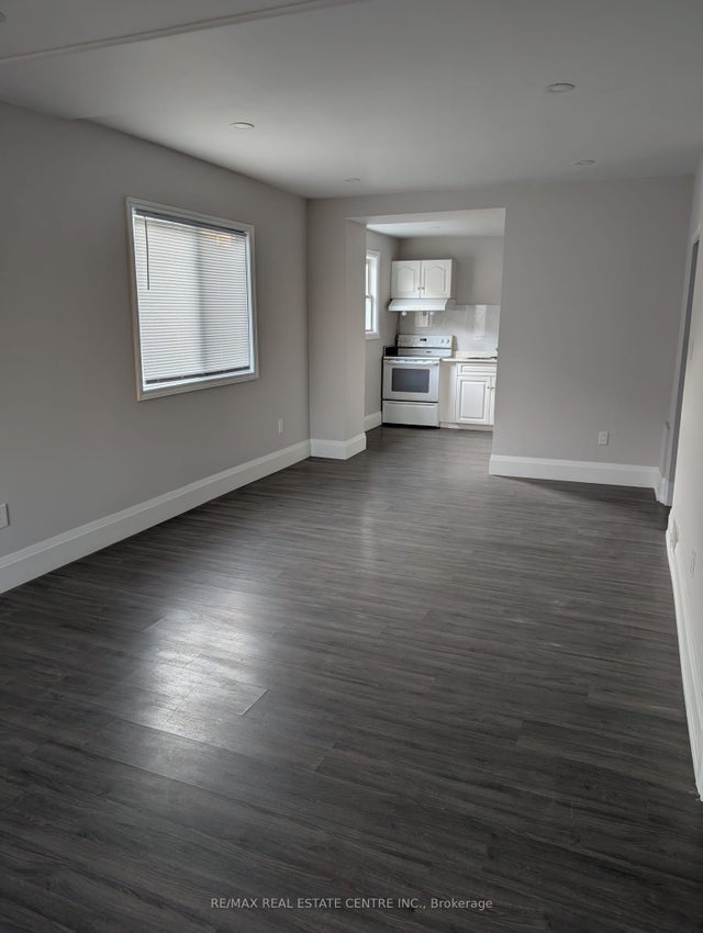 5145 Kitchener Street, Niagara Falls
