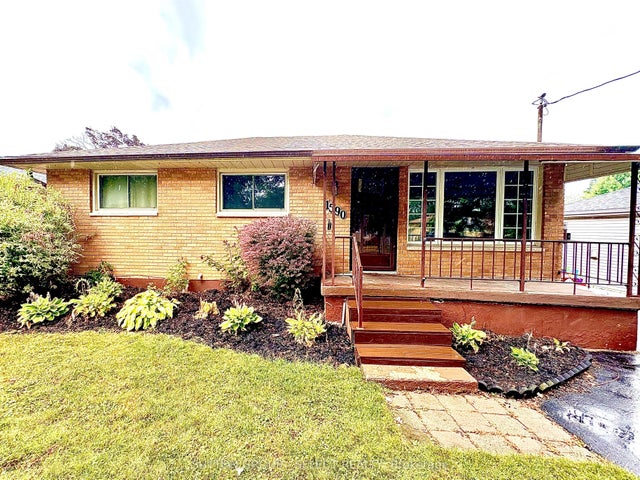 1590 Dixie Street, London East