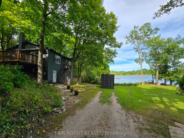 510 Cherie Hill Lane, Tay Valley