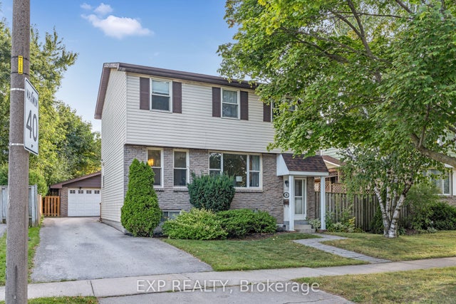 88 Rand Street S, Hamilton