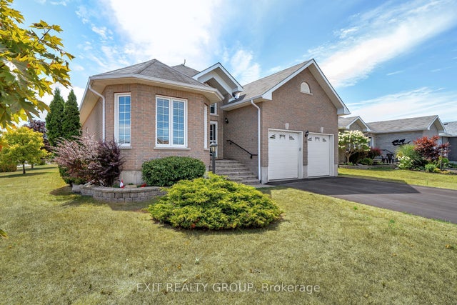 38 Aletha Drive, Prince Edward County