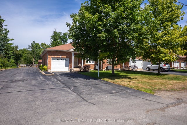 111 Colborne Street 11, Kawartha Lakes