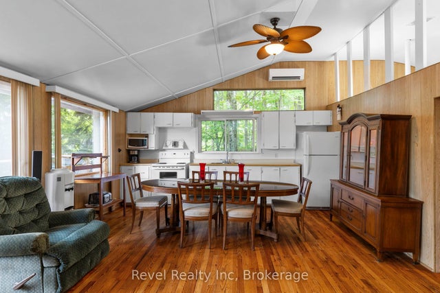 1096 Cowan Park Road, Muskoka Lakes