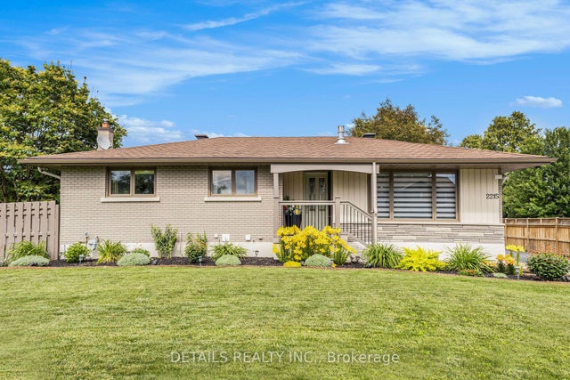 2215 Boyer Road, Orleans - Convent Glen and Area