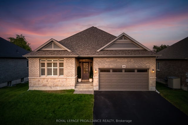 48 Stonecrest Boulevard, Quinte West