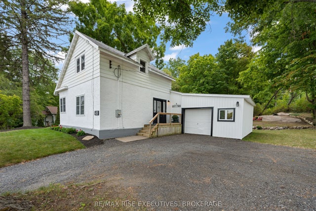 425 King Street W, Gananoque