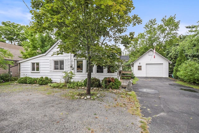 520 First Street N, Gravenhurst