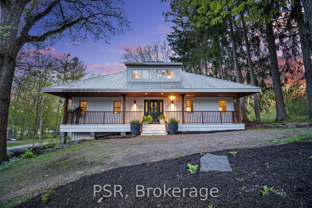 12 Harris Street, Muskoka Lakes