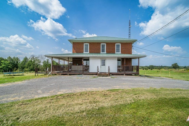 595 Craigen Road, Stone Mills