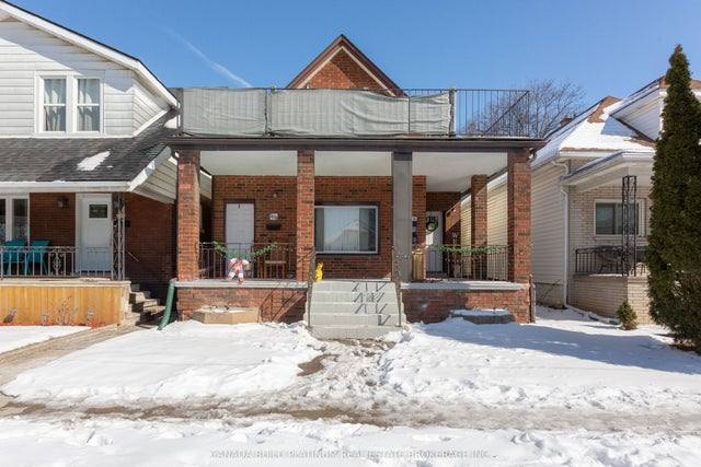1036-40 Gladstone Avenue, Windsor