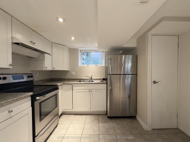 17 Ottawa Crescent Lower, Guelph