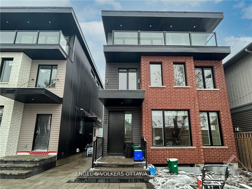 136 Carillon Street A, Vanier and Kingsview Park