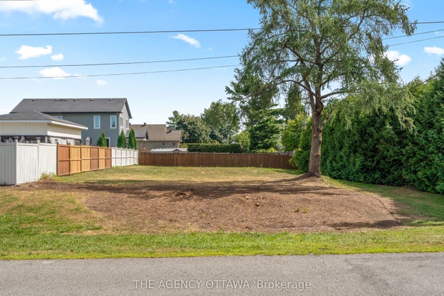 9 Doris Avenue, Blossom Park - Airport and Area