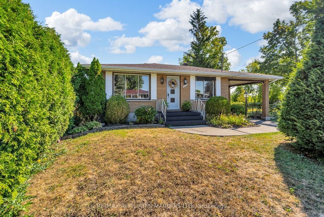 518 Blossom Park Drive, Cornwall