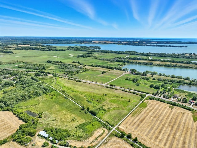 15620 Loyalist Parkway, Prince Edward County