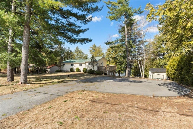 139 Neville Pt Road, Stone Mills