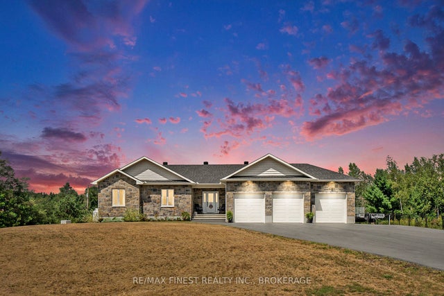 10541 Wylie Way, North Dundas