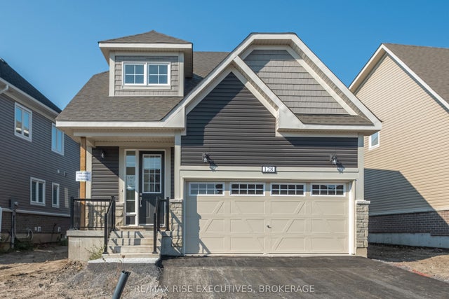 128 Gildersleeve Boulevard, Loyalist