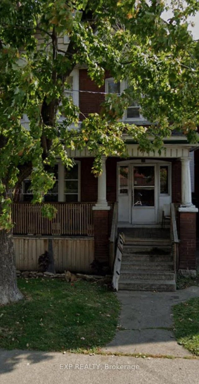 14 Barnesdale Avenue N Room 2, Hamilton