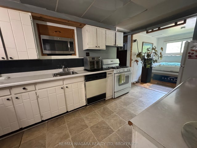 1640 Dominion Road, Fort Erie