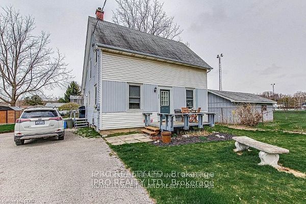 332 Colborne Street, Central Elgin