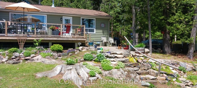 1005 Hoyle Lane W, Central Frontenac
