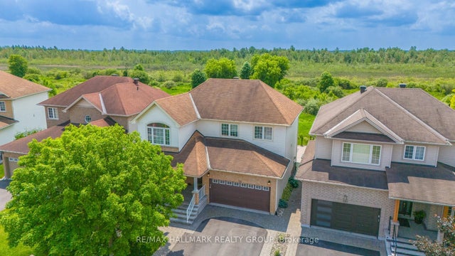 182 Felicity Crescent, Orleans - Convent Glen and Area