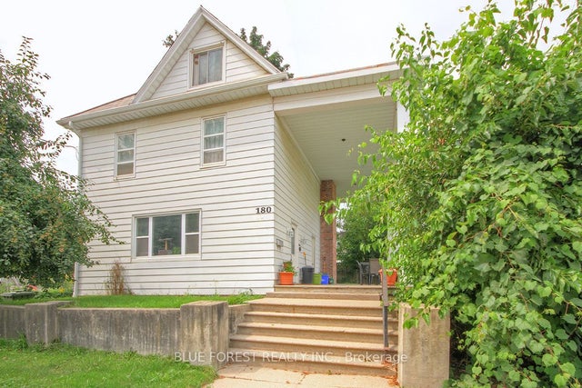 180 Ross Street, St. Thomas