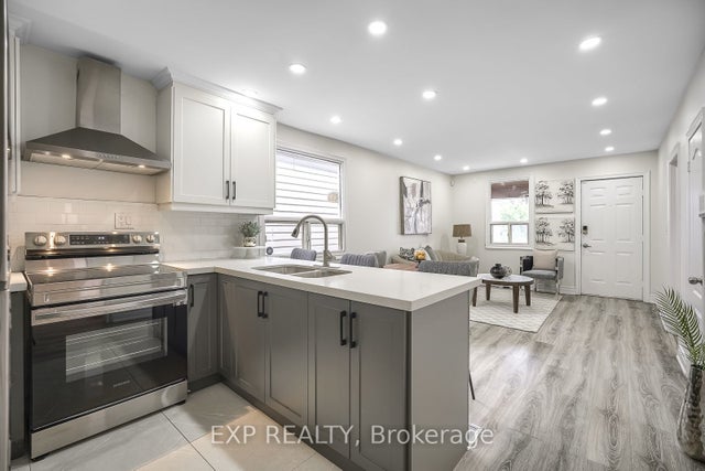 230 Mcanulty Boulevard, Hamilton