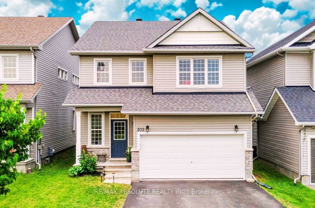302 Haliburton Heights, Kanata