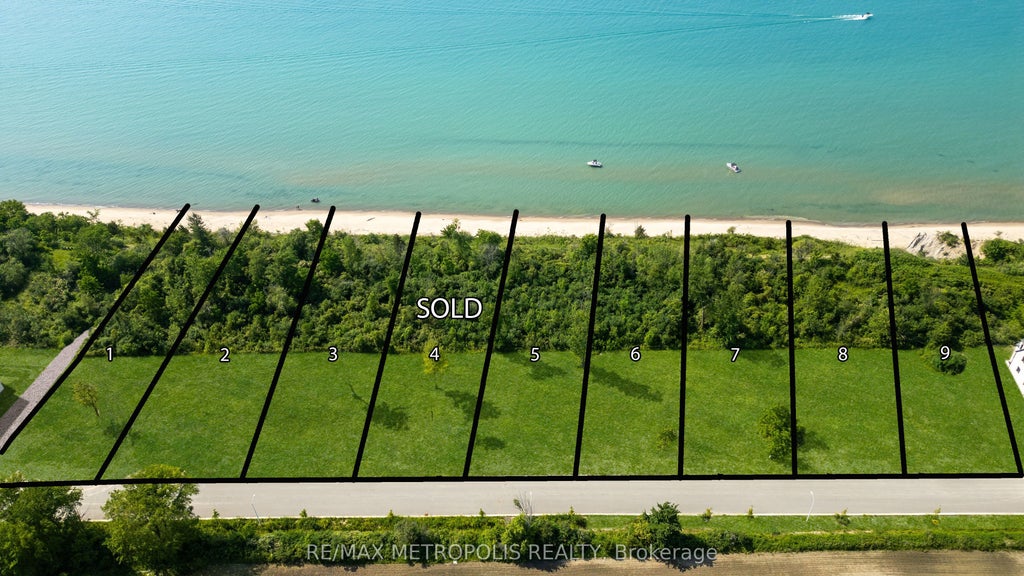 7069 Blue Coast Heights, Plympton-Wyoming