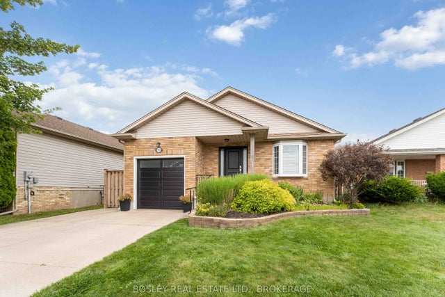 7733 Alpine Drive, Niagara Falls