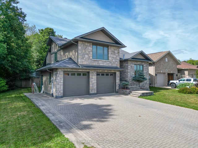 420 Pearce Street, North Bay