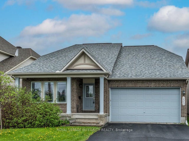 223 Willow Creek Circle, Barrhaven