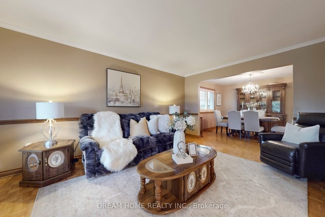 7737 Mount Carmel Boulevard, Niagara Falls