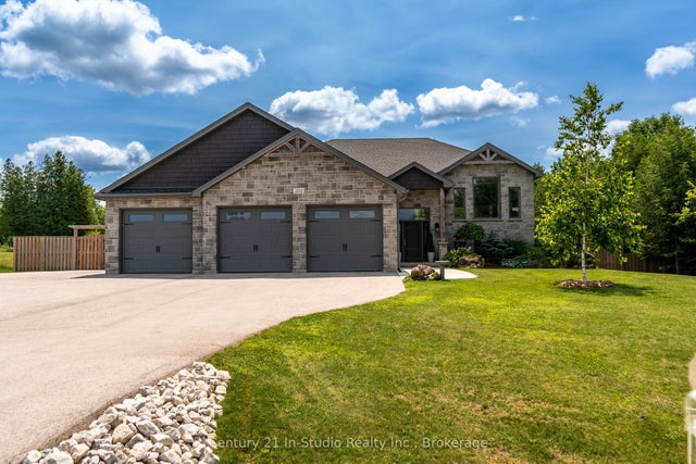 202 Meredith Way, Chatsworth