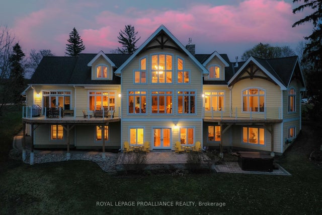 12698 Loyalist Parkway, Prince Edward County
