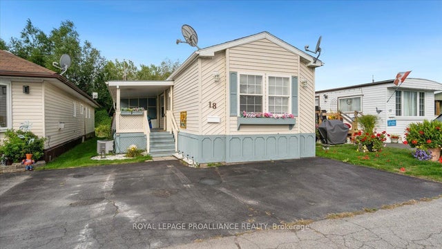 311 Dundas Street 18, Quinte West