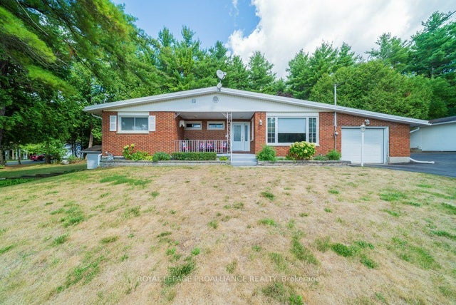 1676 Foxboro Stirling Road, Quinte West
