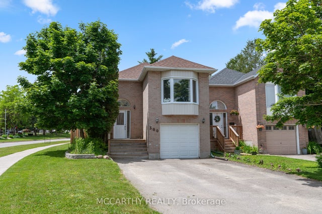 300 Shelburne Place, Shelburne