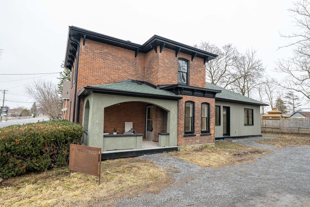 368 Picton Main Street N, Prince Edward County