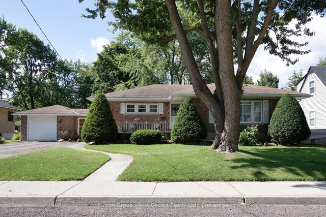 137 Britannia Street E, Stratford